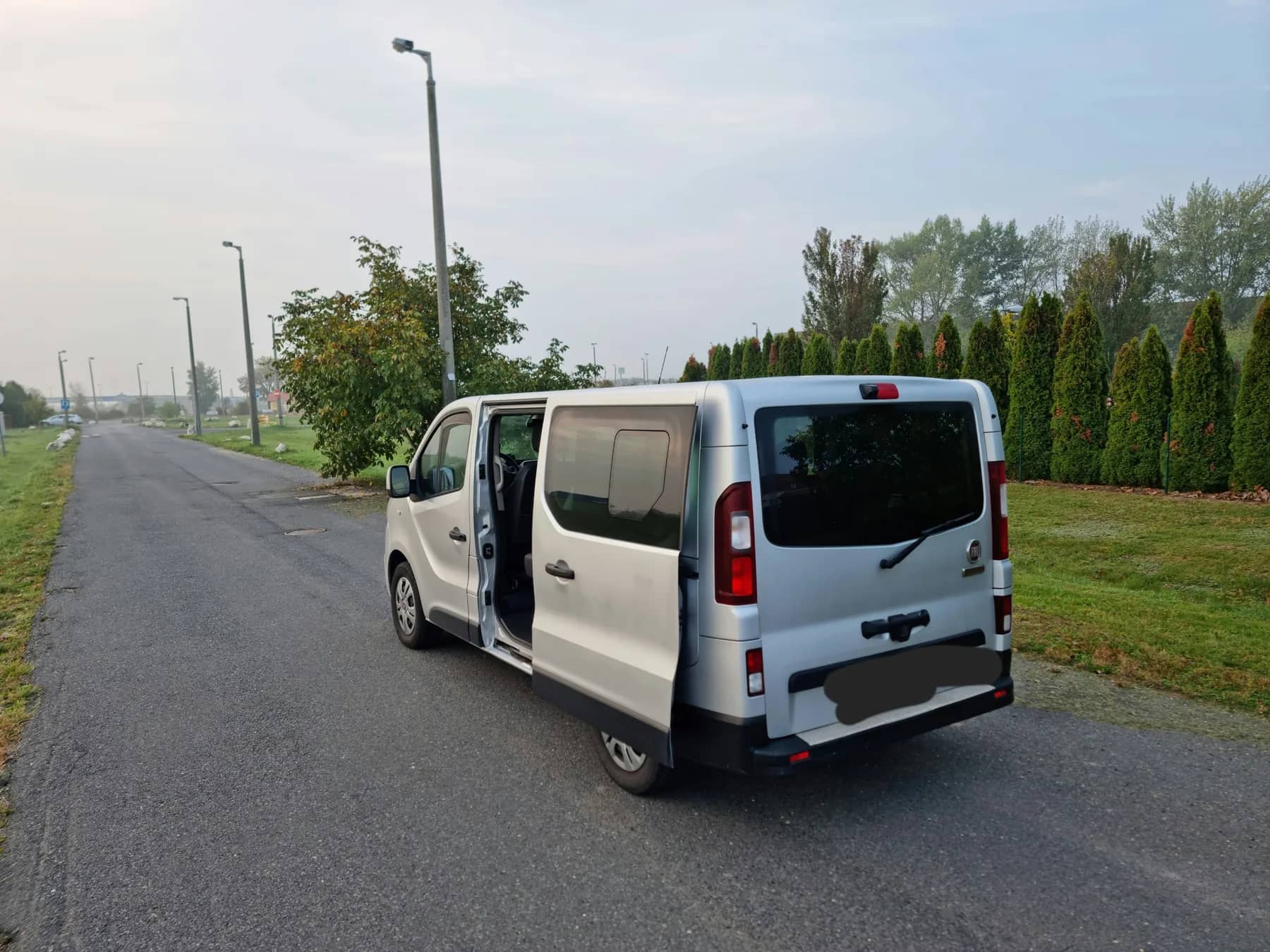 Renault Trafic kombi - bočni prikaz