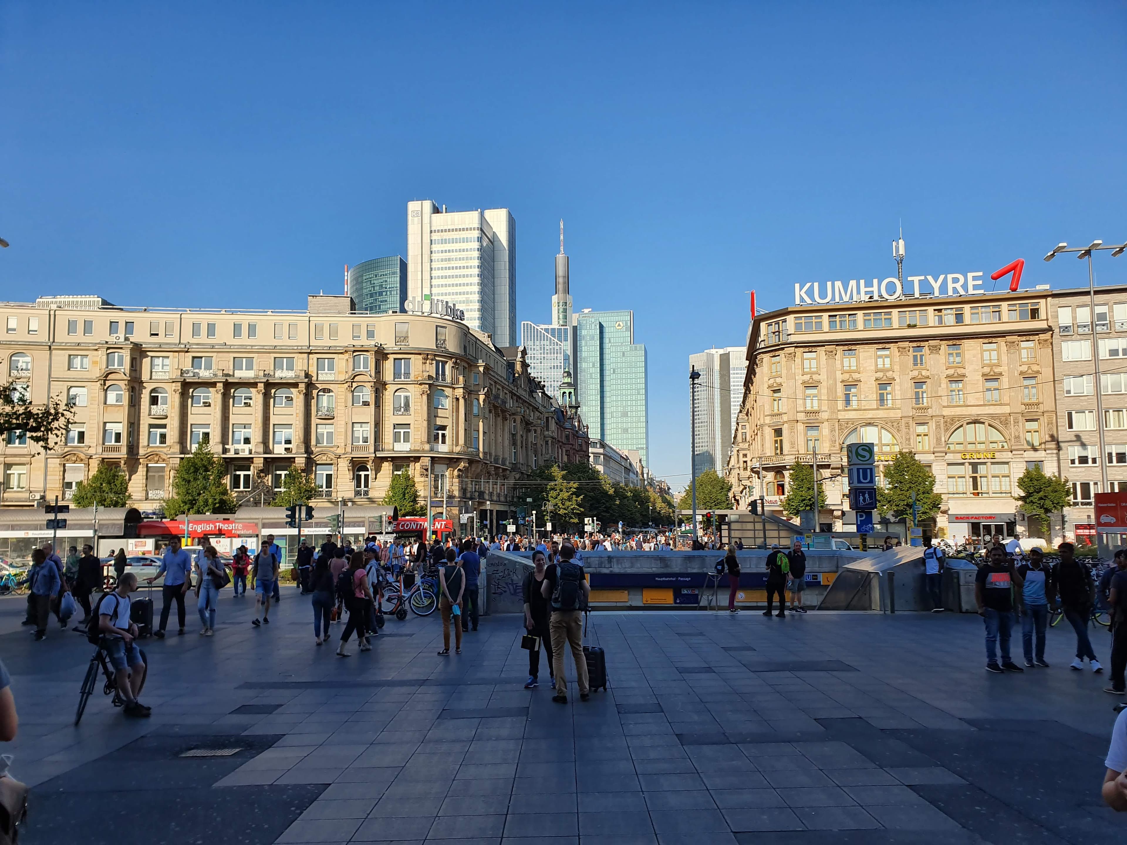 Frankfurt - gradski kadar za organizovan kombi prevoz